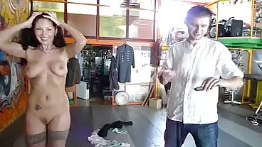 Le preferenze nonne porcone porno di Xander testate dal dottor Chechik