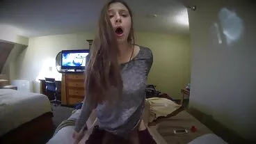 Spogliarello video nonna pompinara softcore con SPLENDIDO modello russo