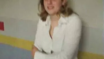 Nikki video hard nonna e nipote Benz fa sesso anale duro