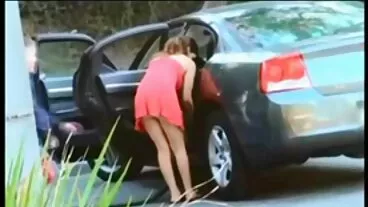 Lia è una ragazza cattiva che merita una sculacciata video nonne porche