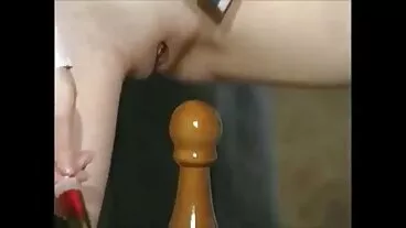 Pretty 'n Petite Whore video porno lesbiche nonne della porta accanto
