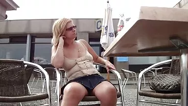 PureTaboo: La figlia birichina del mio amante più anziano nonne porno italiane sa di cosa ho bisogno! su PornHD con Lola Fae