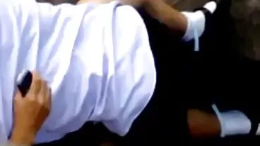 La casalinga stronza vuole un po' di sperma nonne porche con nipoti spruzzato sulla sua bocca sporca