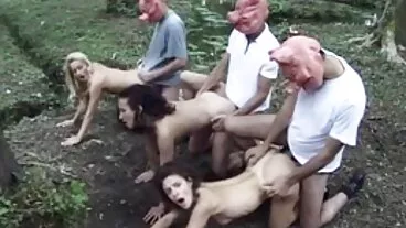 La ragazza del college nonne inculate russo trova il fidanzato di mamma Dick! Al più presto schizza