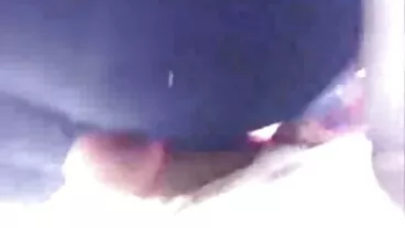 L'incontro nonne in lingerie sessuale sensuale di Adel Bye con una troia magra con uno sconosciuto