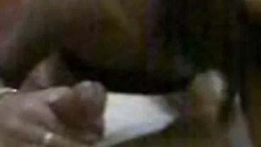 La piccola latina si scopa un porno con la nonna cazzo curvo